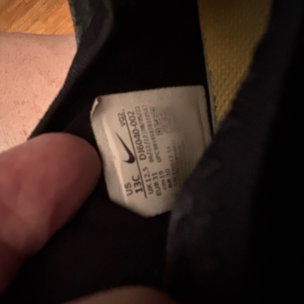Nike sneakers - Picture 4 of 4
